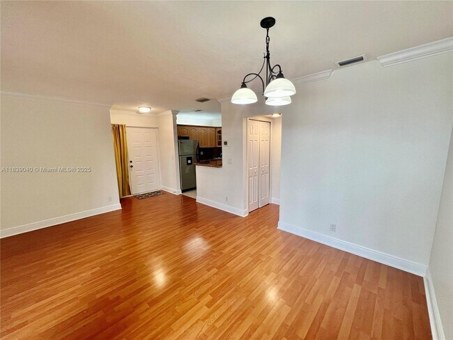 Building Photo - 3858 Coral Tree Cir