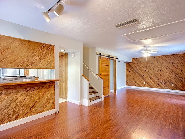 Building Photo - 5602 Ashley Oaks Dr