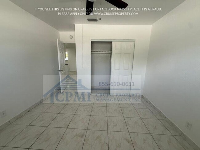 Building Photo - 497 NW 40th Ct