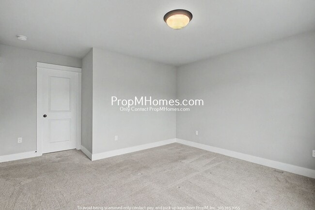 Building Photo - 3544 SW Tegart Ln