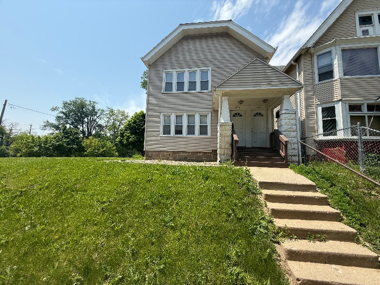 Primary Photo - 1817-1819-1819 N 36th St