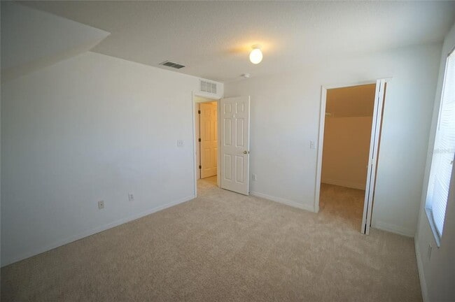 Building Photo - 24606 Victoria Wood Ct
