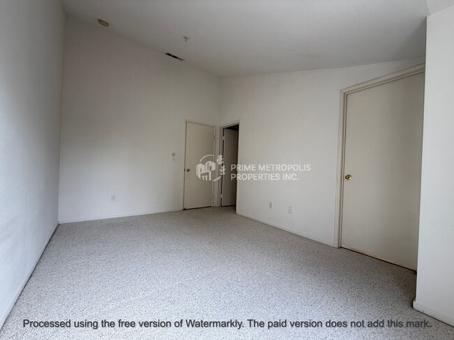 Building Photo - 643 Atherton Pl