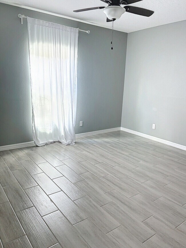 Building Photo - 469 Ogelthorpe Dr