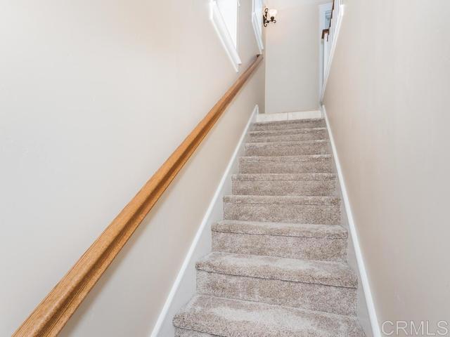 Building Photo - 2063 Cambridge Ave