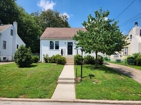 Building Photo - 1023 Lawnton Ter