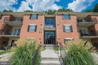 Building Photo - 803 College Ln