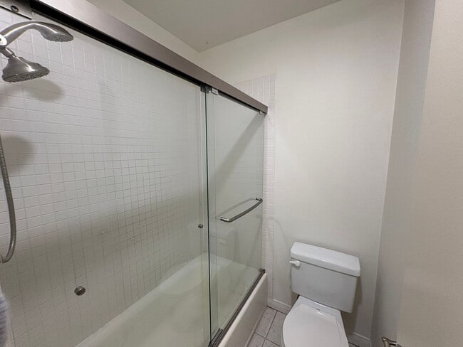 Building Photo - ***$500 move-in special***Must See Clairemont Condo!