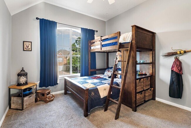 Building Photo - 8719 Silver Lure Dr