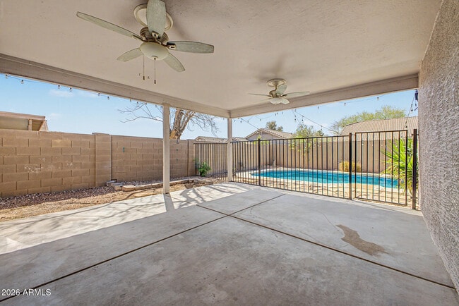 Building Photo - 15337 W Poinsettia Dr