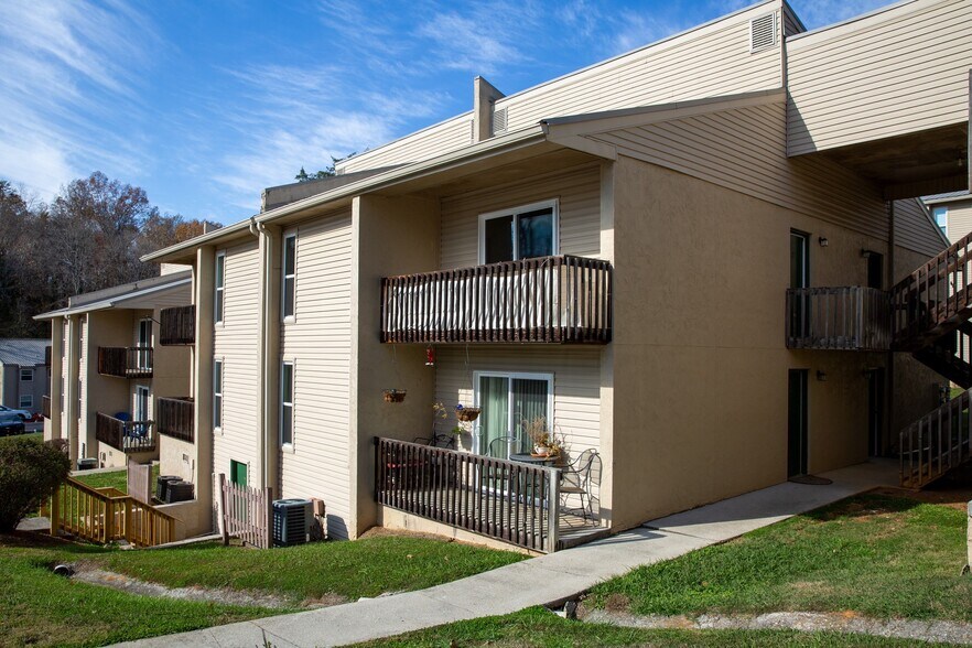 Building Photo - Cedar Ridge Apartments