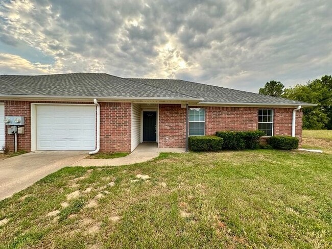 Building Photo - Newly Updated 3BR/2BA Corner Duplex in Lindale ISD! Fenced Yard & 1 Car Garage!