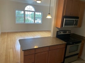 Building Photo - 6414 Wise Ave