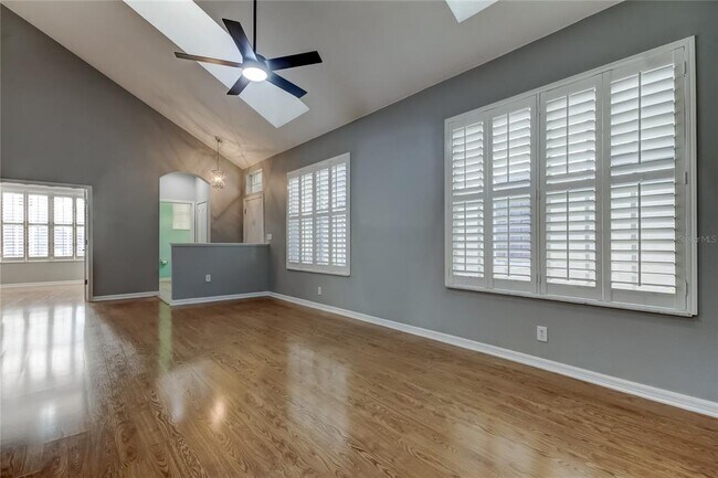 Building Photo - 9002 Spring Garden Way