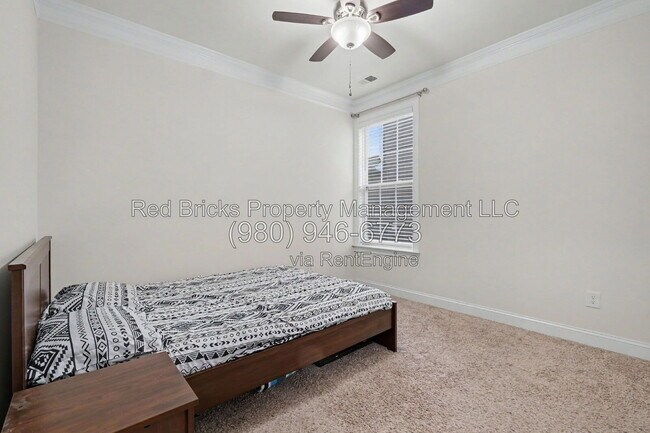 Building Photo - 3034 Stephen Pace Trl