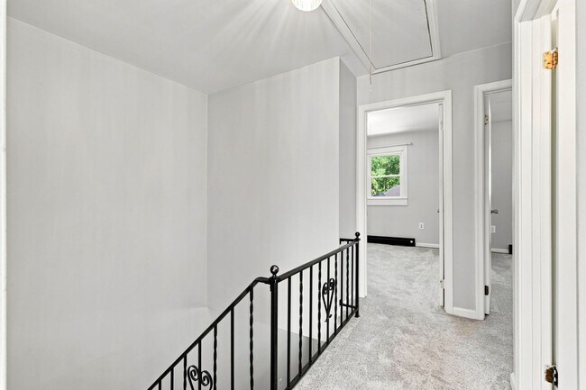 Building Photo - 1008 Cloverton Dr