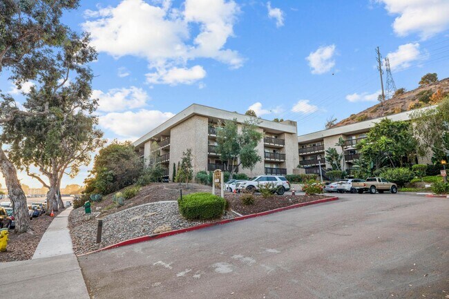 Building Photo - 6314 Friars Rd