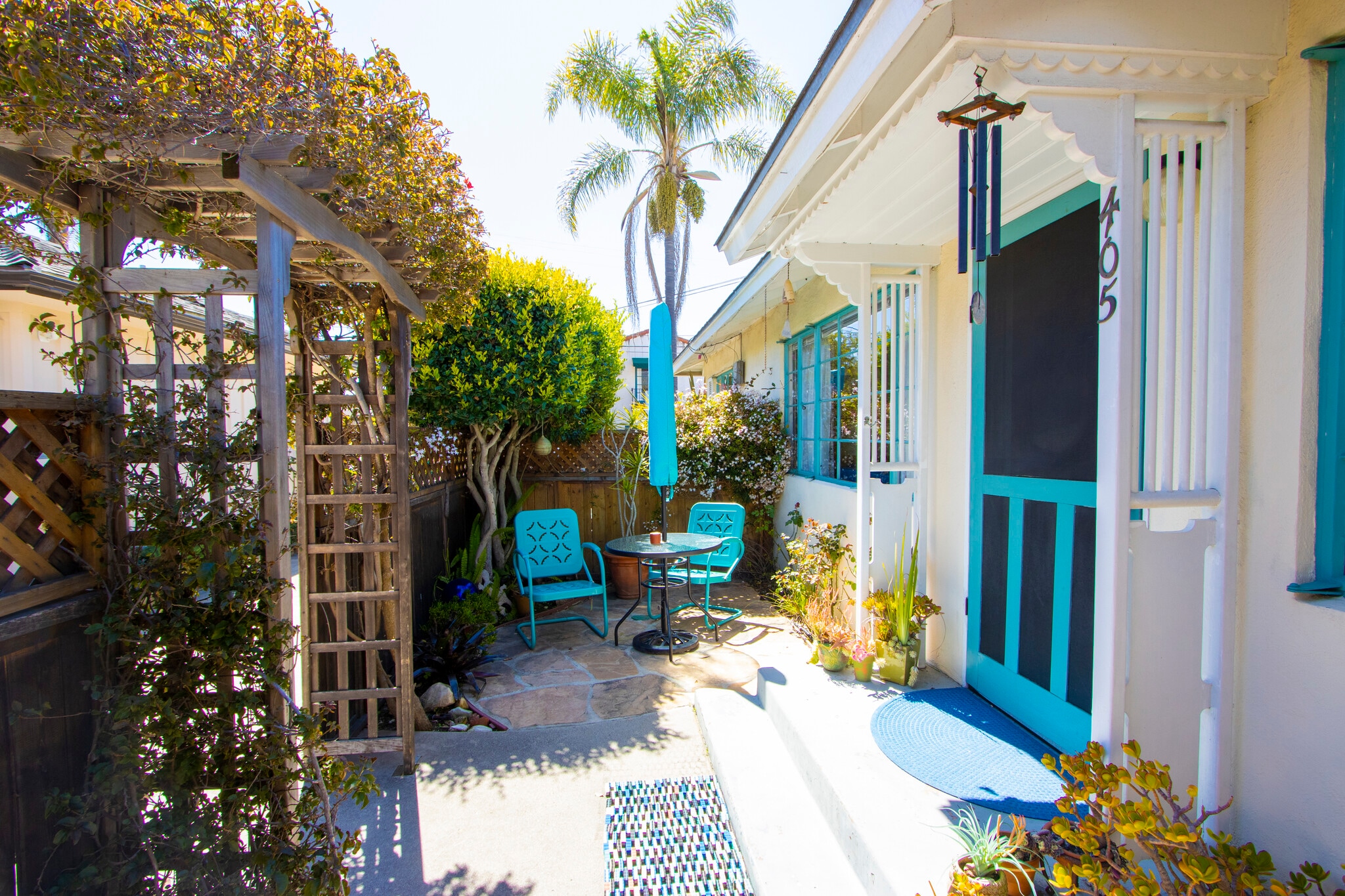 Building Photo - 405 Orilla del Mar