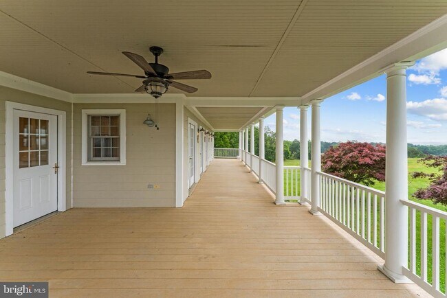 Building Photo - 16250 Short Hill Rd