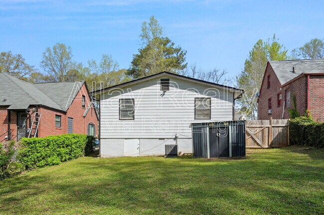 Building Photo - 1770 Rogers Ave SW