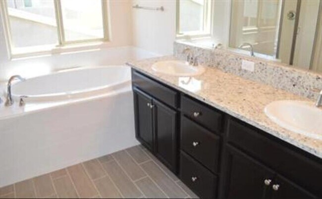 Building Photo - 2406 Gabriel Dr