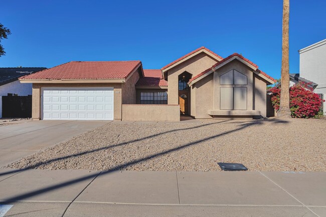 Building Photo - Beautiful 3 Bed Home in Scottsdale with Pr...