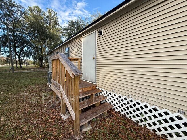 Building Photo - 787 Gillen St