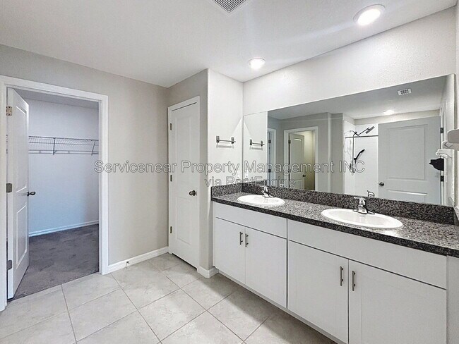 Building Photo - 3805 Romano Busciglio St