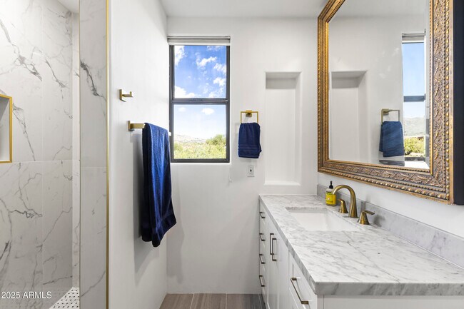 Building Photo - 40199 N 105th Pl