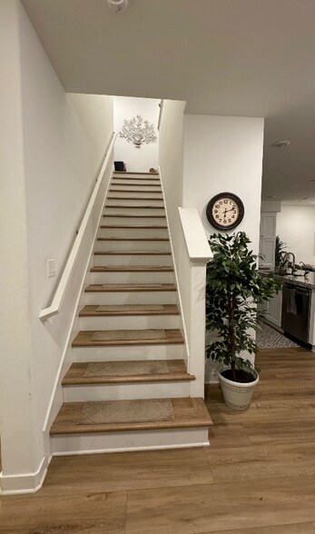 Building Photo - 1939 Meyer Ct