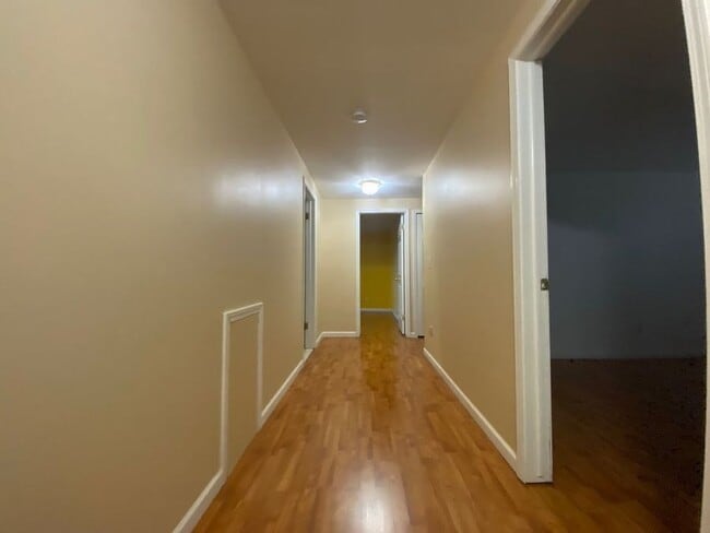 Building Photo - 17381 Washington Ct