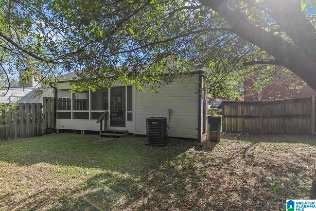 Building Photo - 158 Sugar Dr