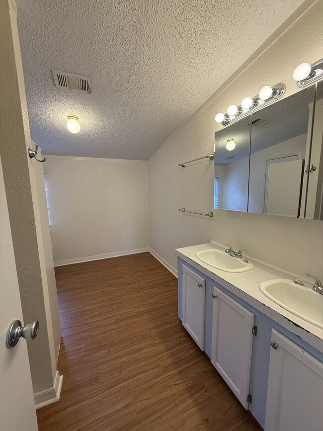 Building Photo - 7790 NW 170th St