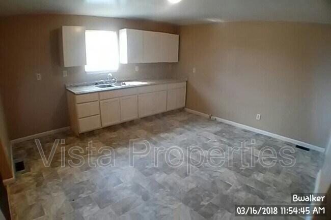 Building Photo - 420 Marret Ave