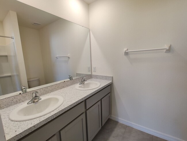Building Photo - 33997 Jasper Stone Dr