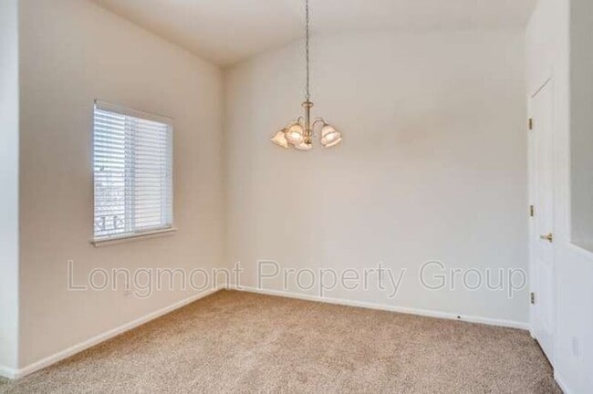 Building Photo - 1012 Sonoma Cir