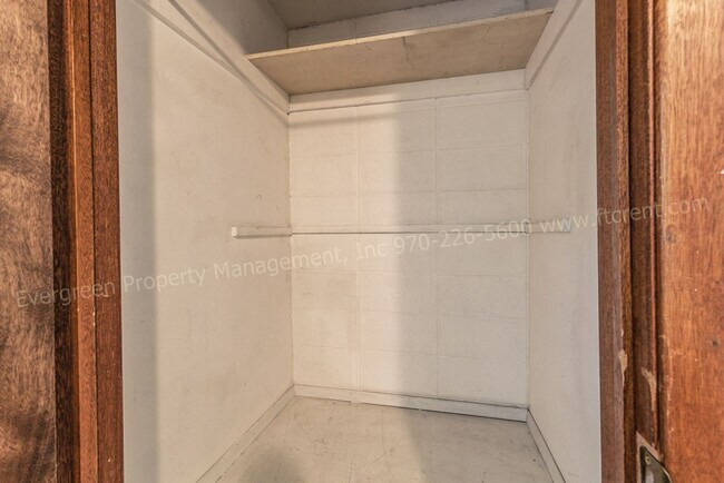 Building Photo - 1606 N Estrella Ave