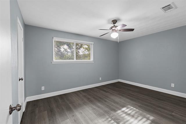 Building Photo - 106 S Grove Rd