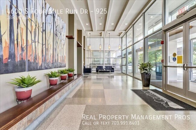 Building Photo - 4600 S Four Mile Run Dr