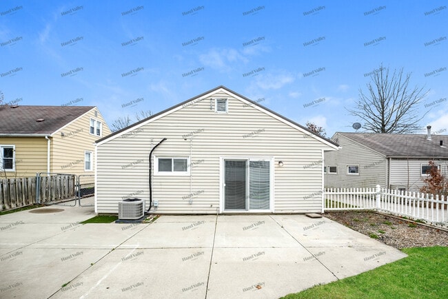 Building Photo - 2822 9th St