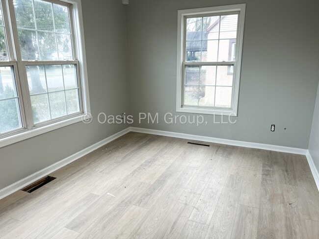 Building Photo - 4215 Avery Rd