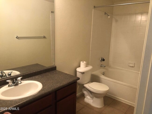 Building Photo - 16013 S Desert Foothills Pkwy