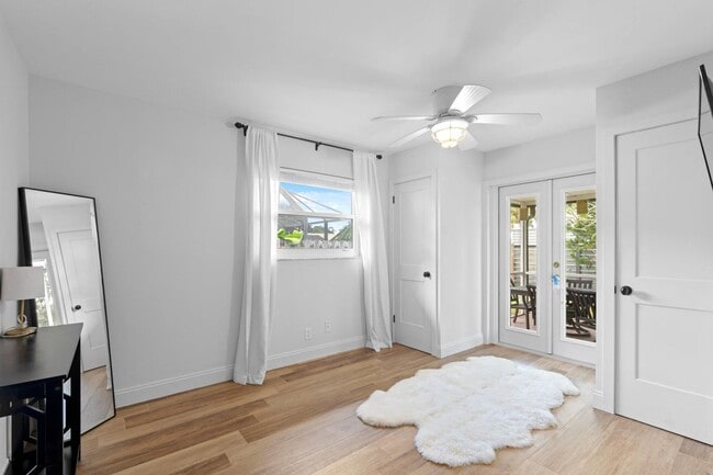 Building Photo - 1039 NW 8th St