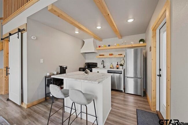 Building Photo - 11227 I-20