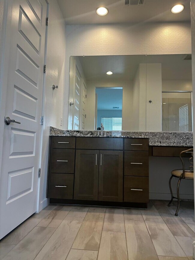 Building Photo - 3269 E Baler Dr