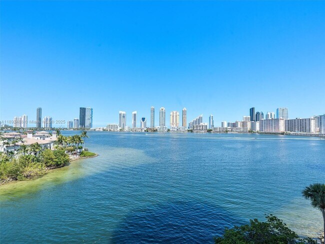 Primary Photo - 4000 Island Blvd
