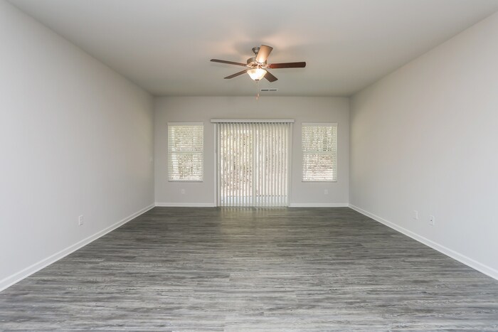 Building Photo - 2109 Jessica Way