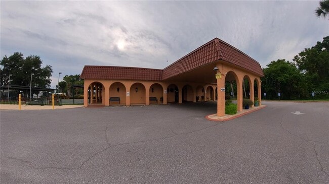 Building Photo - 2055 S Floral Ave