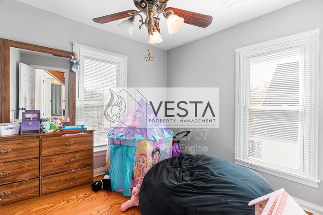 Building Photo - 241 N Main St