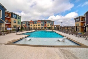 Swimming Pool - Grand Station Apartment Homes